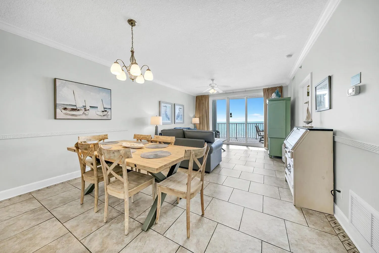 Twin Palms 804